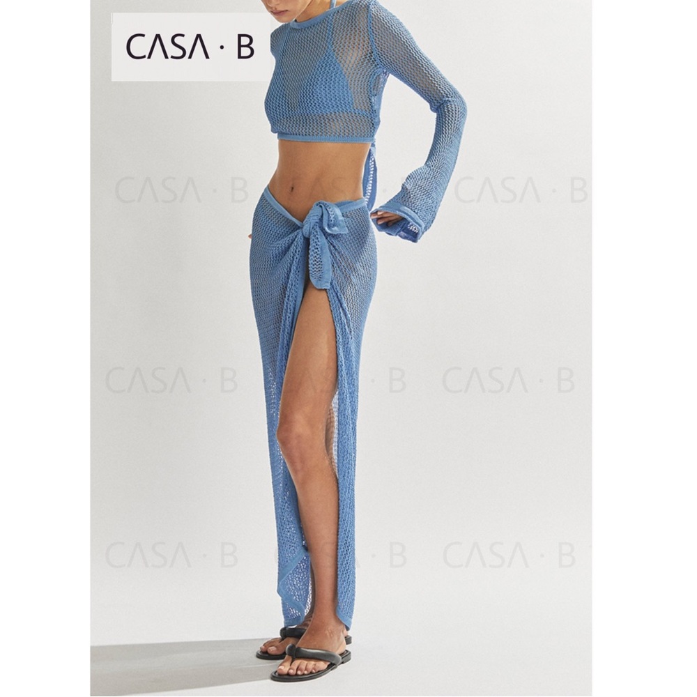 NEW to CASA B💫| Sinclair Netted Reversible Front tie Top & Sarong Set in Azure - Picture 5 of 10